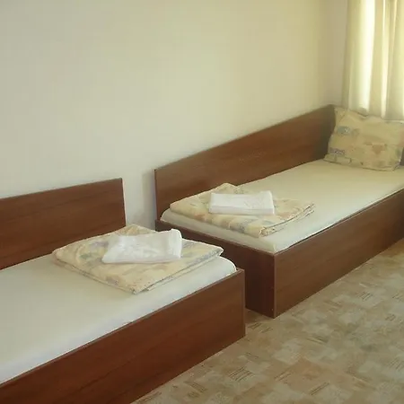 Family Dayana Otel 2*